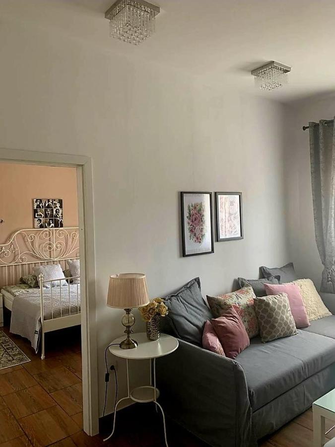 Studio Apartmant Leona With Parking Place Split Eksteriør bilde
