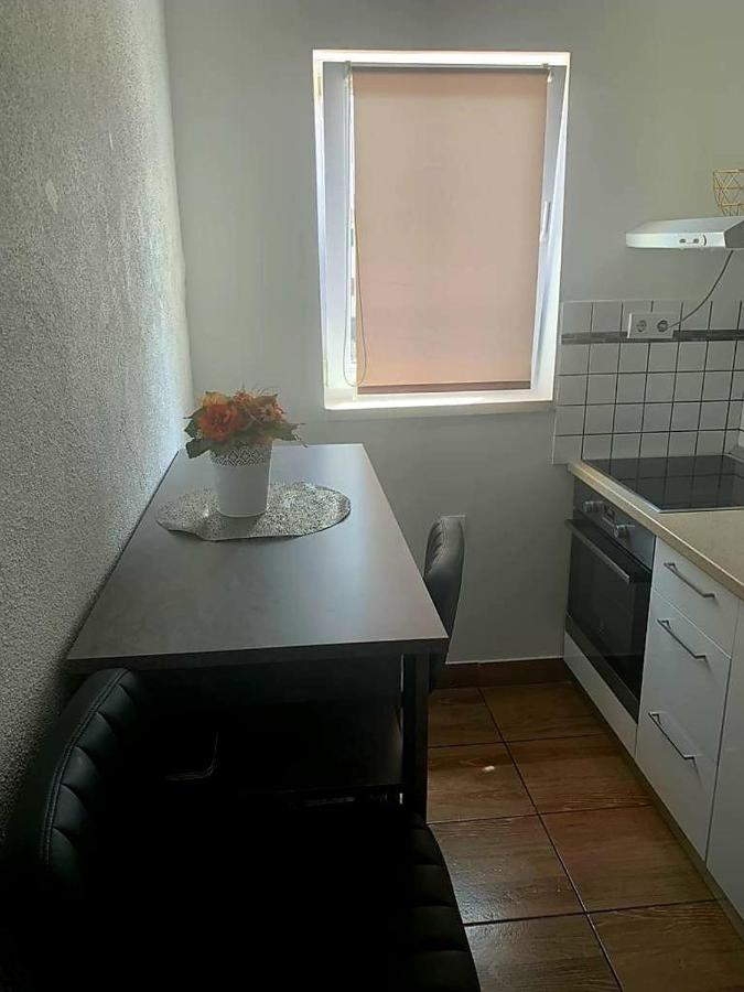 Studio Apartmant Leona With Parking Place Split Eksteriør bilde