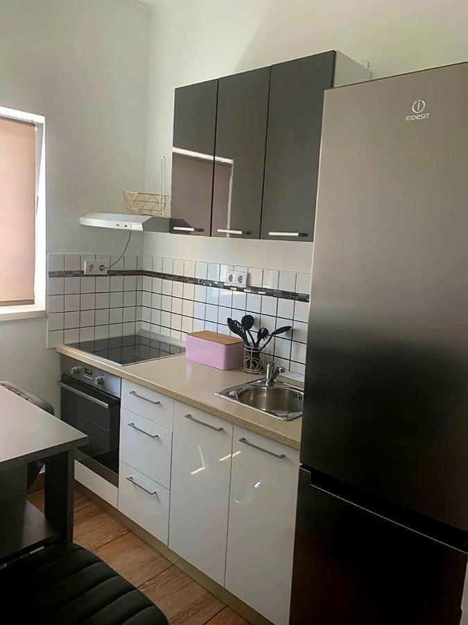 Studio Apartmant Leona With Parking Place Split Eksteriør bilde