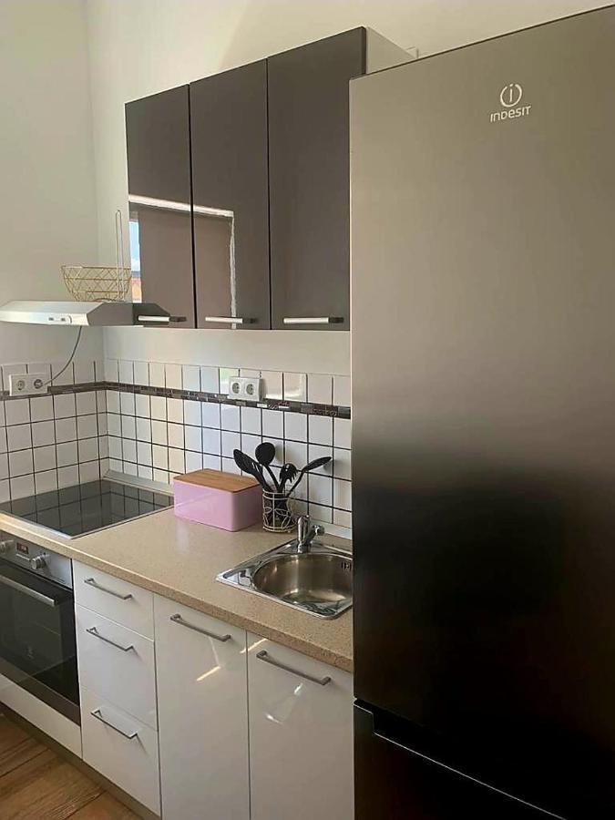 Studio Apartmant Leona With Parking Place Split Eksteriør bilde