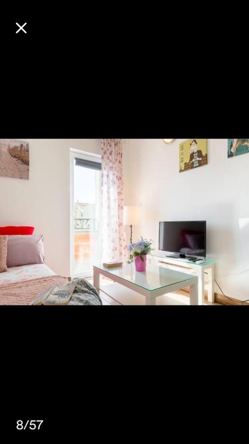 Studio Apartmant Leona With Parking Place Split Eksteriør bilde