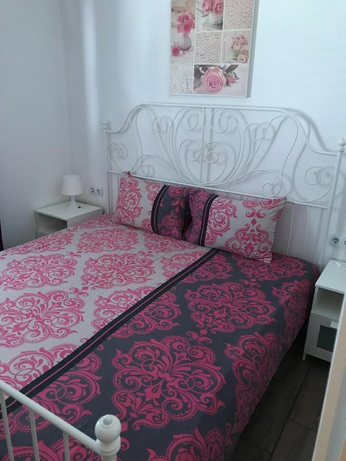 Studio Apartmant Leona With Parking Place Split Eksteriør bilde
