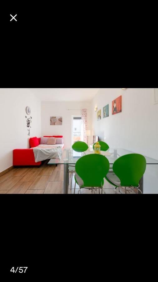 Studio Apartmant Leona With Parking Place Split Eksteriør bilde